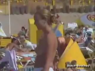 Zandvoort holandský pláž polonahá nudistický titty 22