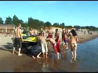 Superb tiener nudists reeks omhoog deze naakt strand zelfs hotter